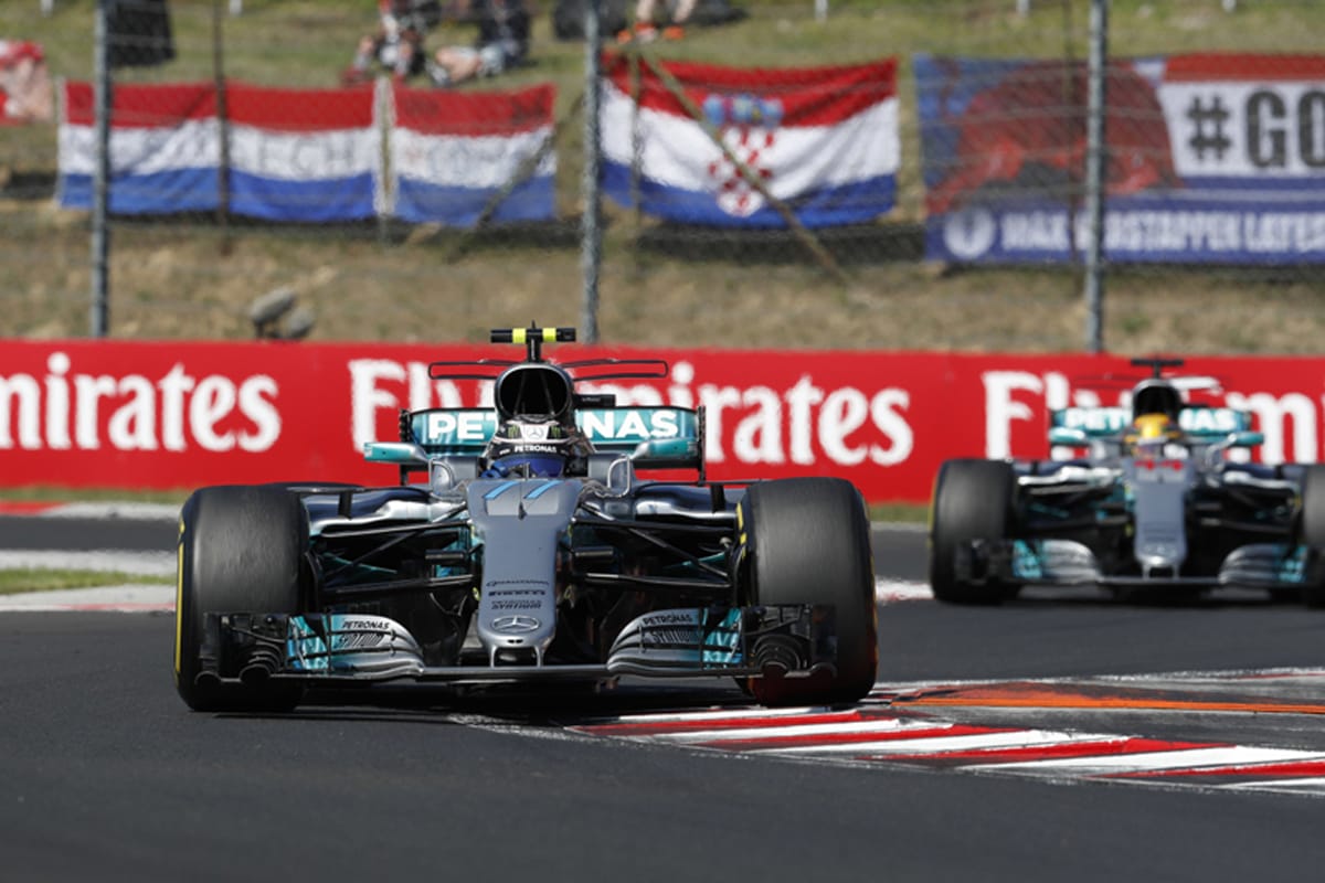メルセデス：チームプレイもフェラーリに及ばず / F1ハンガリーGP