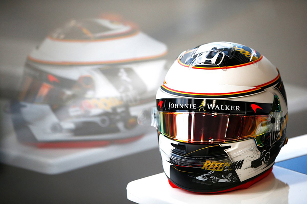 ストフェル・バンドーン、F1ベルギーGPでスペシャルヘルメットを着用