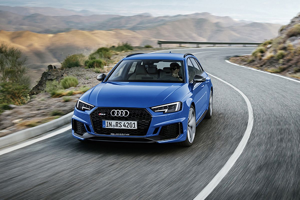 アウディ スポーツ、新型アウディ RS4 アバントを発表