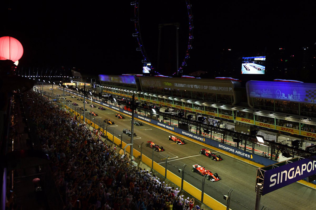 F1シンガポールGP 結果：ルイス・ハミルトンが波乱のレースで今季7勝目