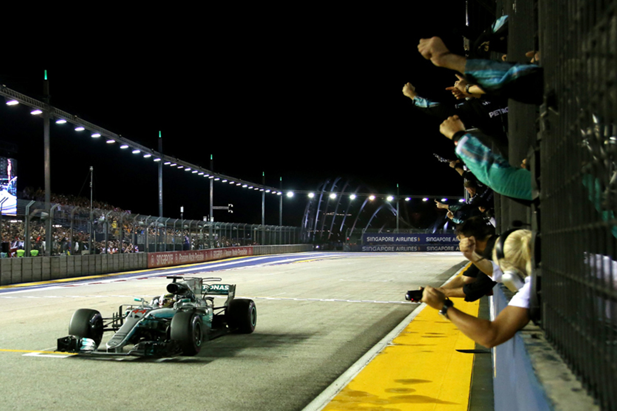 ピレリ:F1シンガポールグランプリ 決勝 タイヤ戦略解説