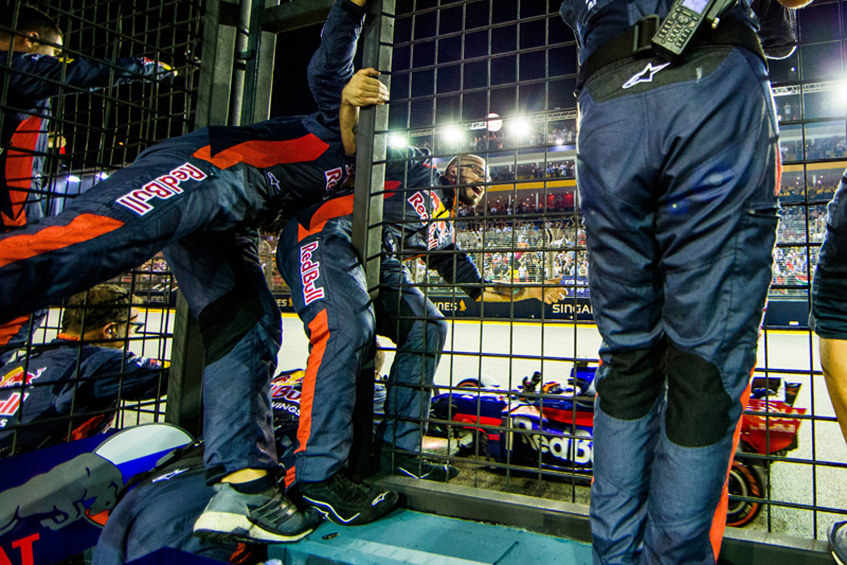 トロ・ロッソ：サインツが自己ベストの4位入賞 / F1シンガポールGP