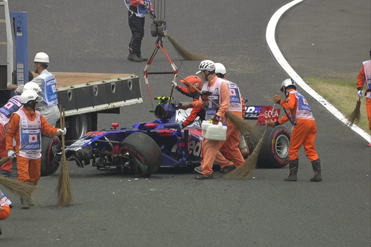 【動画】 カルロス・サインツがクラッシュ / F1日本GP フリー走行1回目
