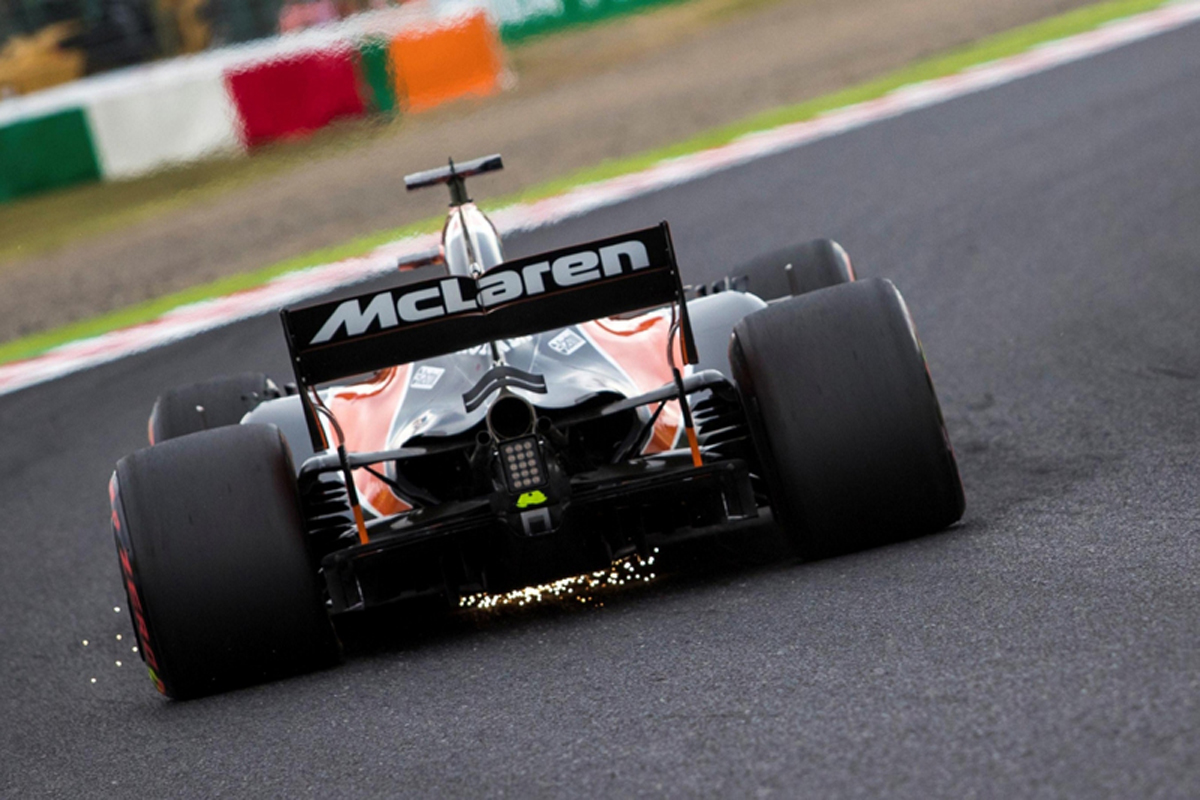 フェルナンド・アロンソ、ブルーフラッグ無視でペナルティ / F1日本GP