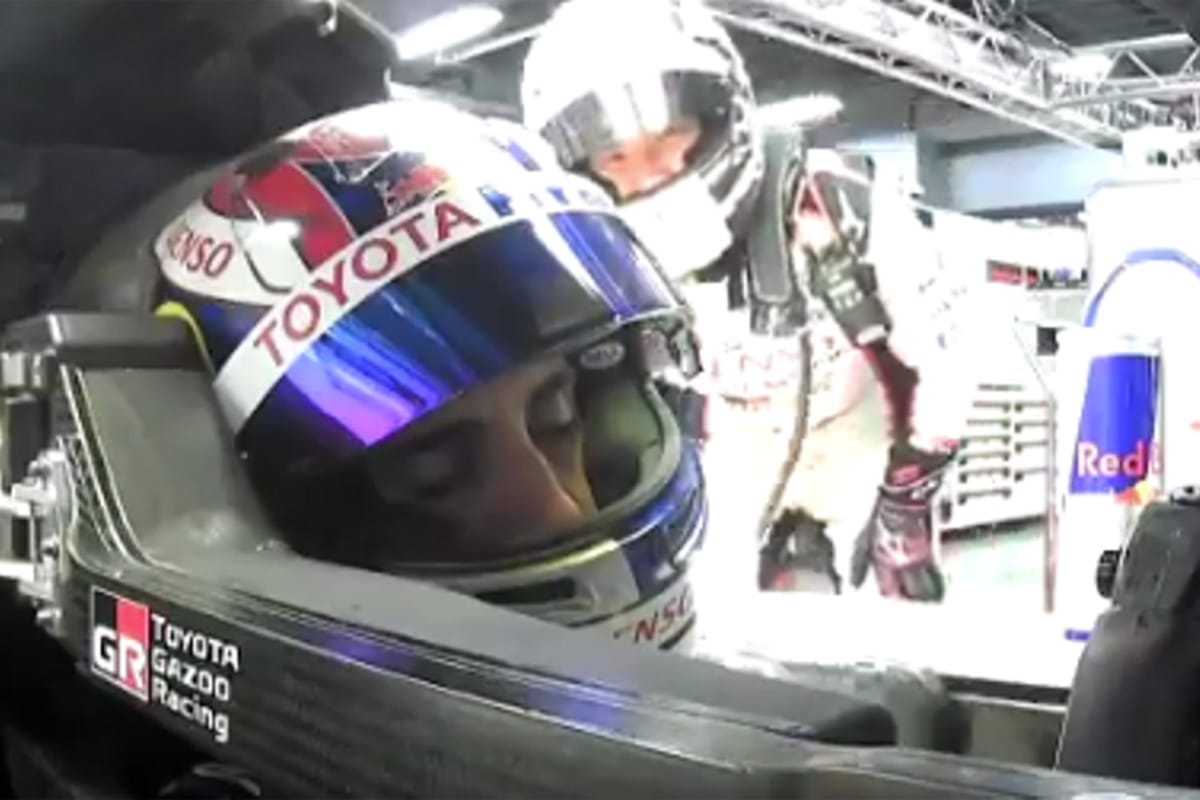 【WEC】 セバスチャン・ブエミ、コックピットで爆睡