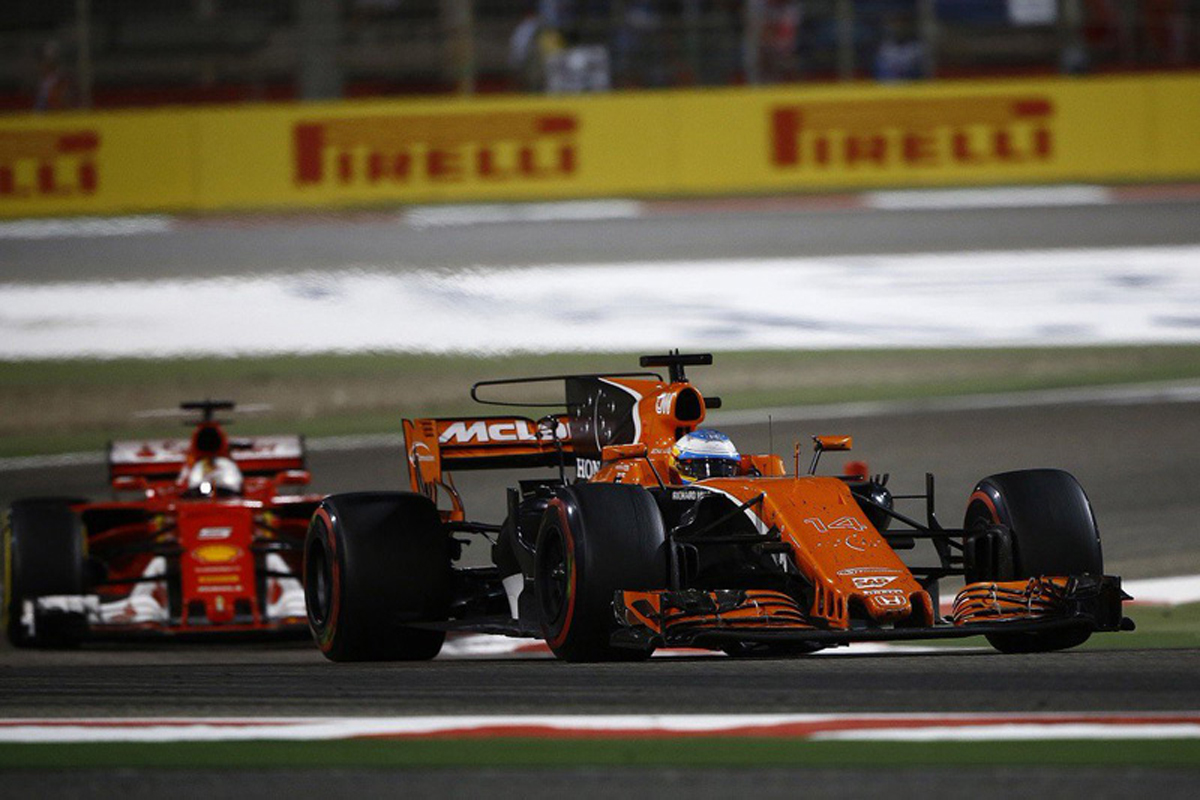 マクラーレン、F1撤退を示唆するフェラーリの交渉戦略を牽制