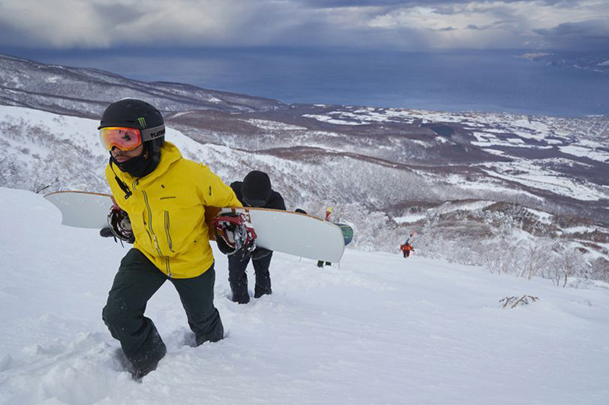 ルイス・ハミルトン、北海道でスノーボードを満喫