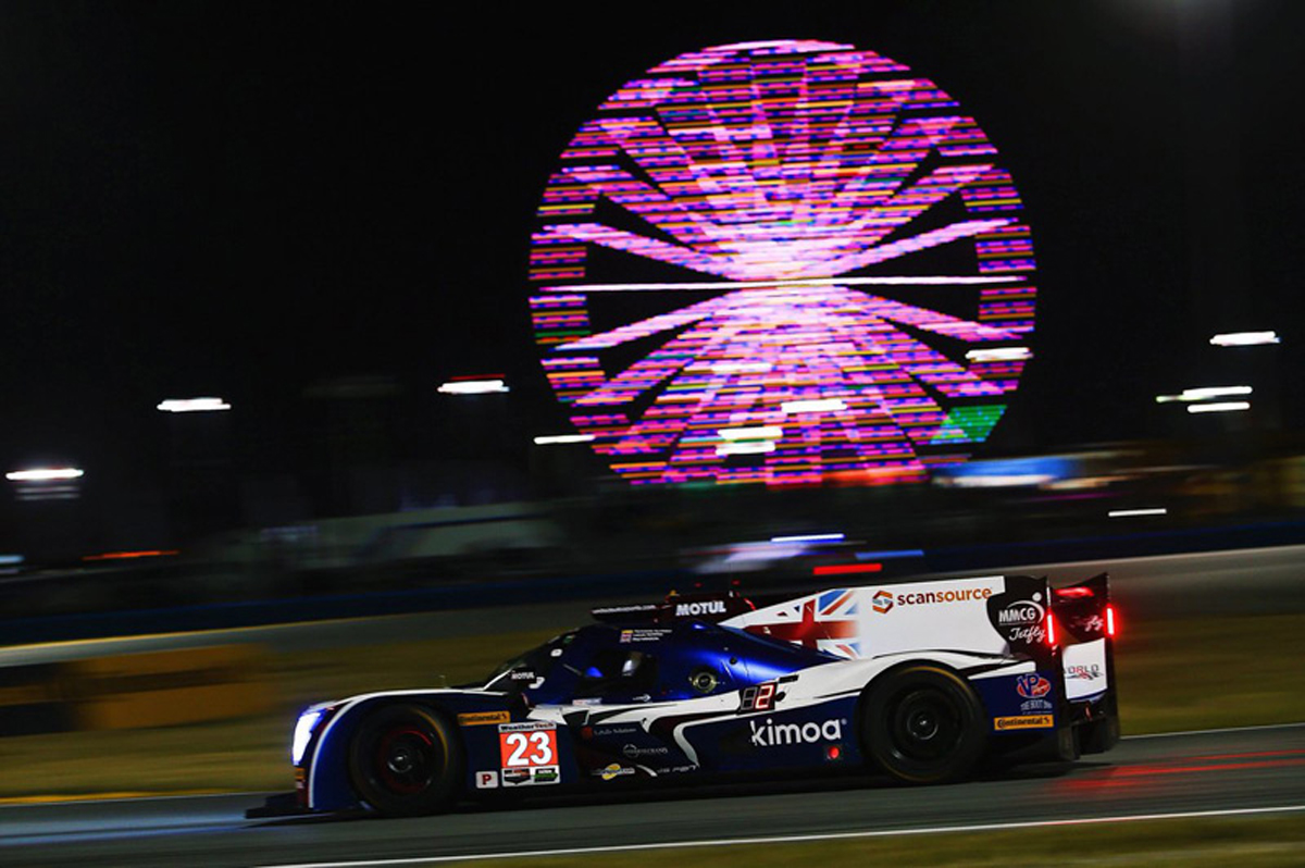 デイトナ24時間レース 8時間経過：キャデラック5号車がトップ