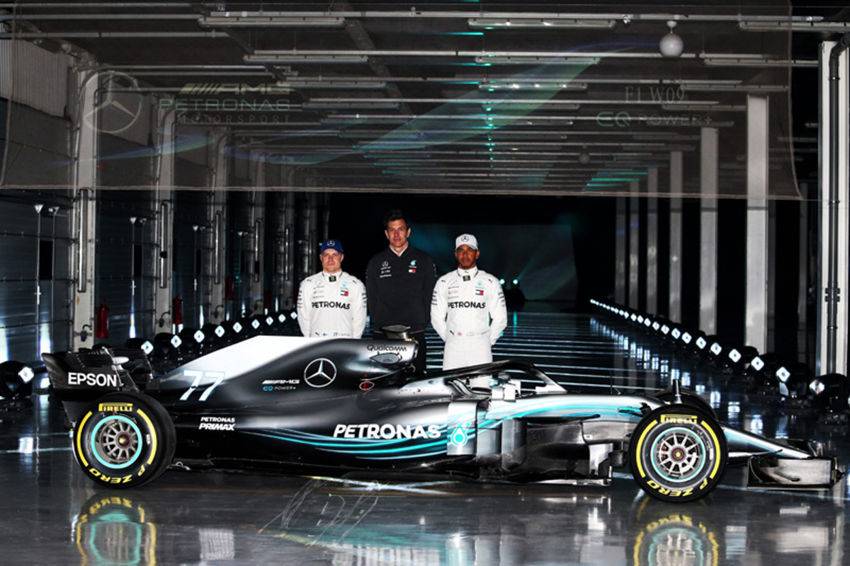 メルセデス、2018年F1マシン『W09』を正式発表