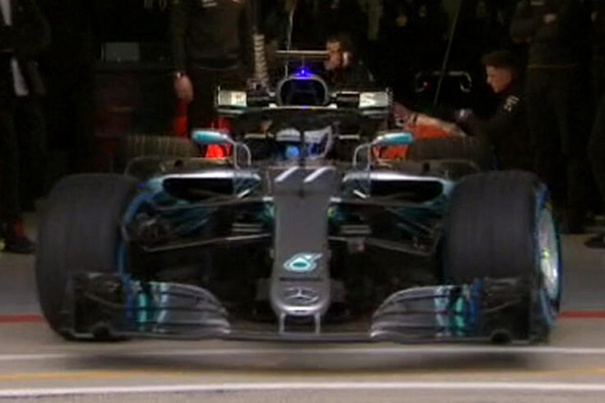 【画像】 メルセデス、W09のシェイクダウン画像が流出