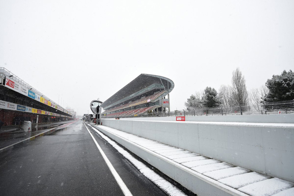 F1バルセロナ合同テスト3日目:降雪でテスト開始を延期
