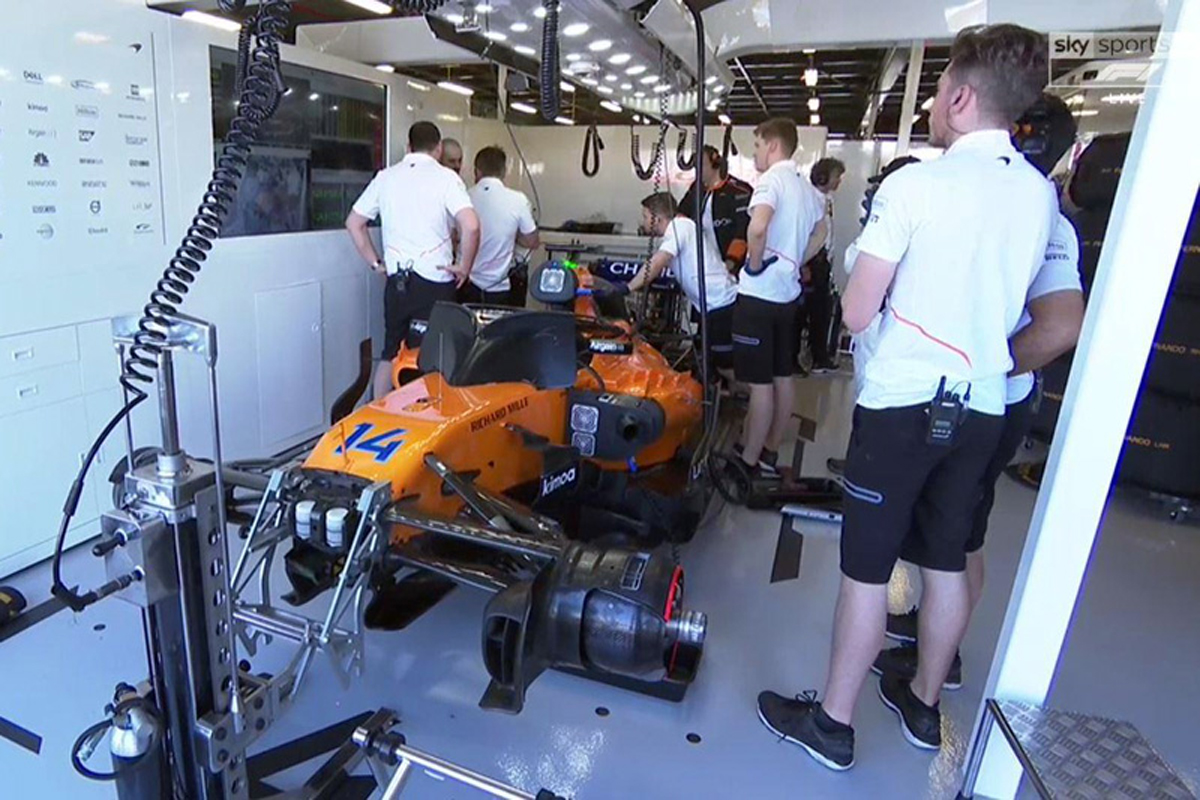 マクラーレン、エキゾーストにトラブル発生 / F1オーストラリアGP