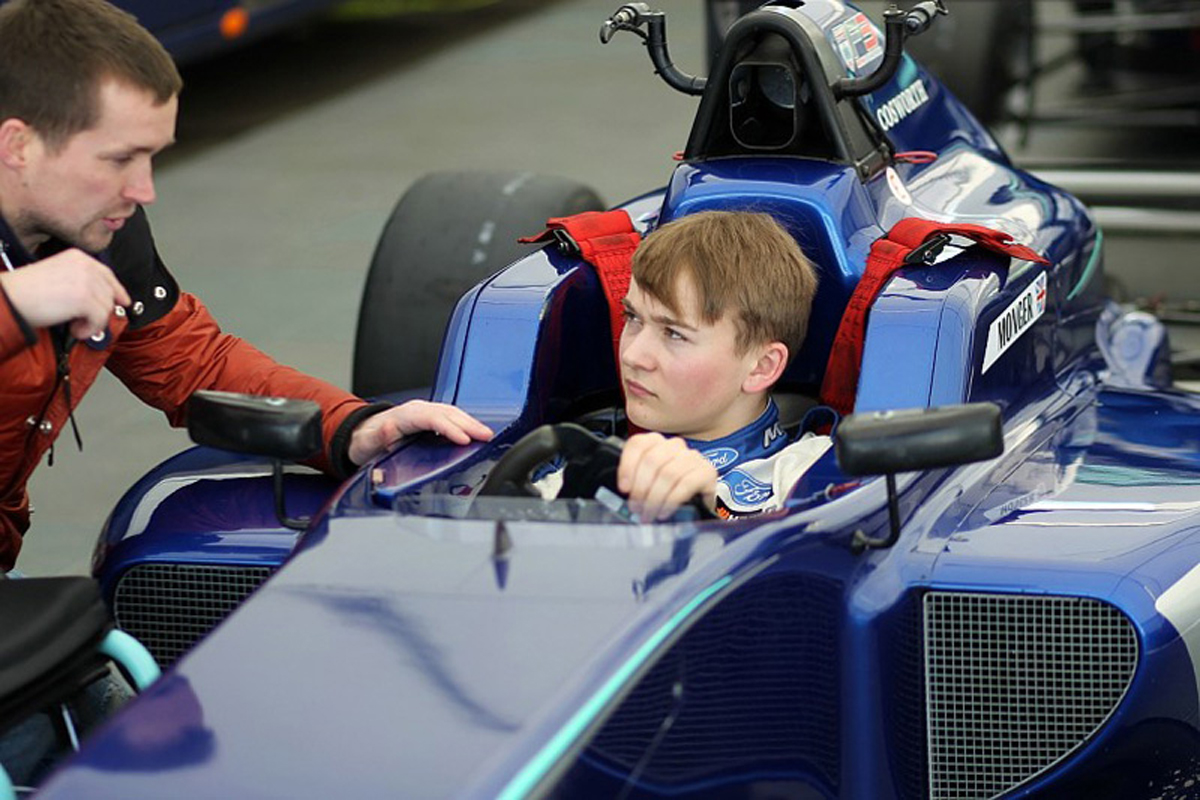 両脚切断のビリー・モンガー、今週末の英国F3選手権でレース復帰