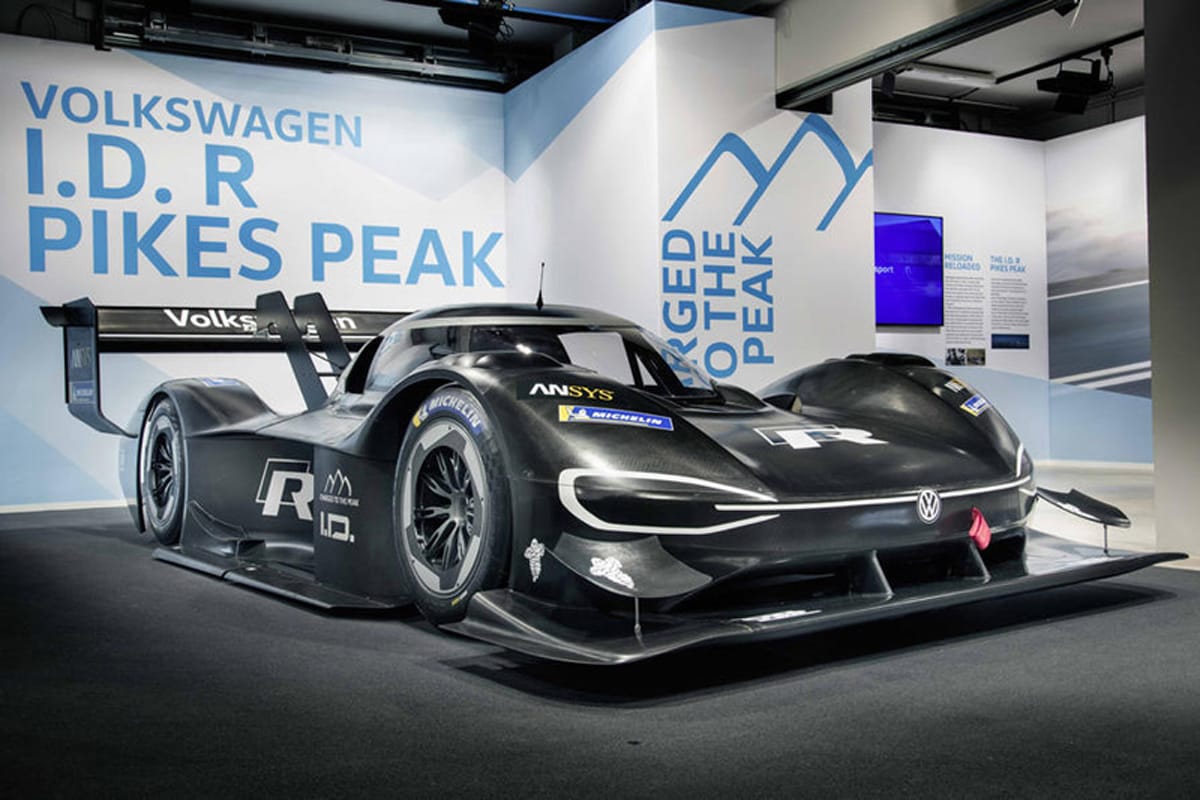 フォルクスワーゲン、電気自動車スーパーカー「I.D. R Pikes Peak」を発表