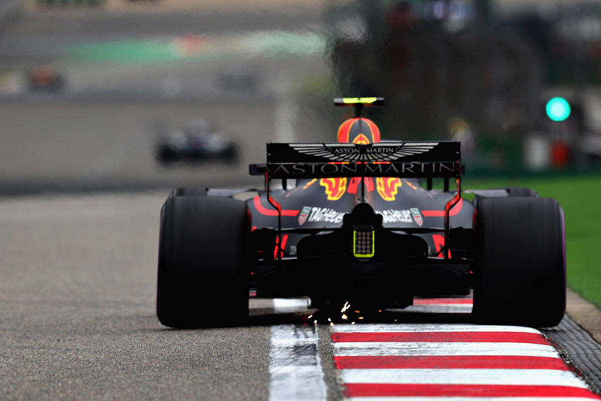 ルノーF1、レッドブルへのエンジン契約の回答期限を5月31日まで延期