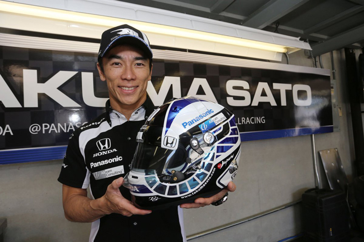 佐藤琢磨、インディカーGPで特別デザインのヘルメットを着用