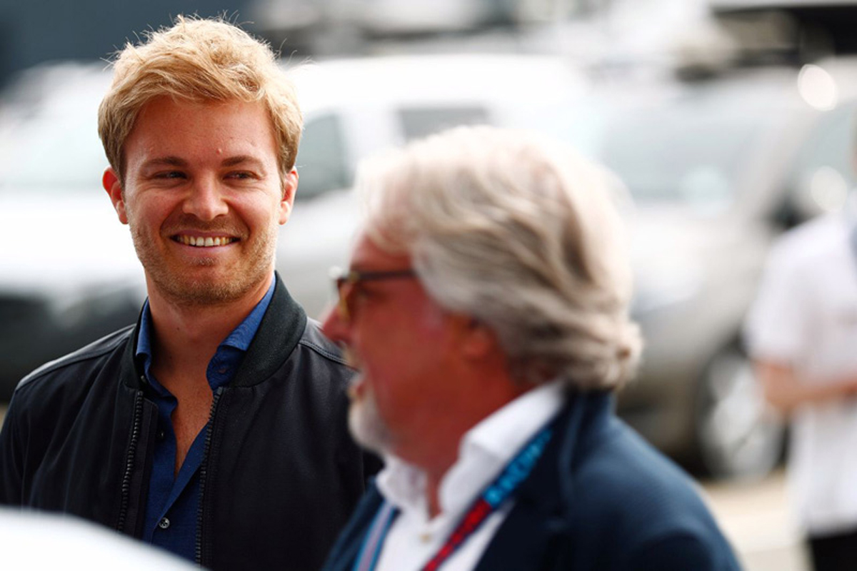 ニコ・ロズベルグ、F1モナコGPのデモ走行で父と共演