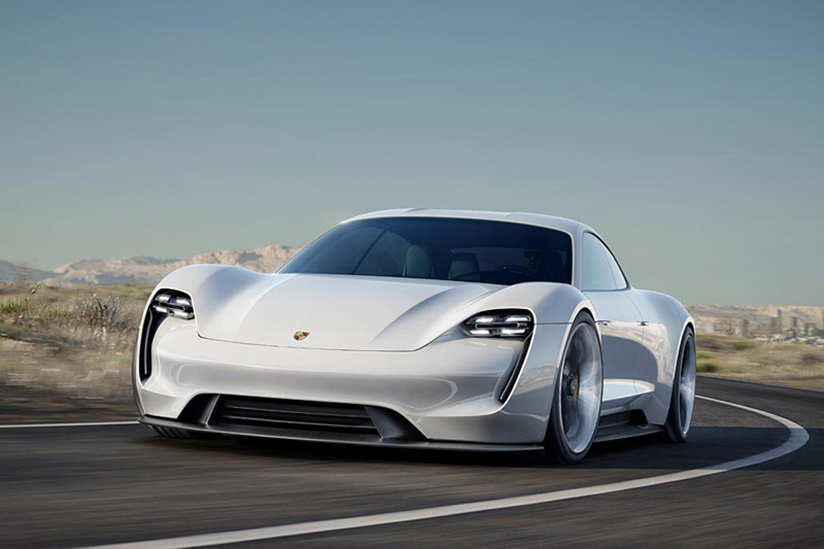 ポルシェ、初の電気自動車「ミッションE」を2020年に日本で発売決定