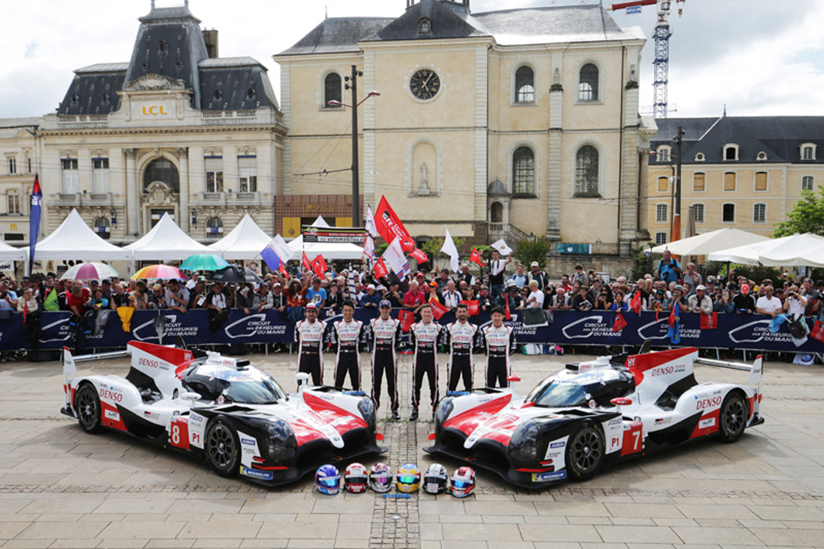 【ル・マン24時間】 トヨタ:公開車検で2018年仕様TS050 HYBRIDを披露