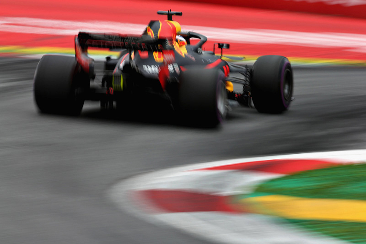 レッドブル：トウを巡って走行順でスレ違い / F1オーストリアGP 予選