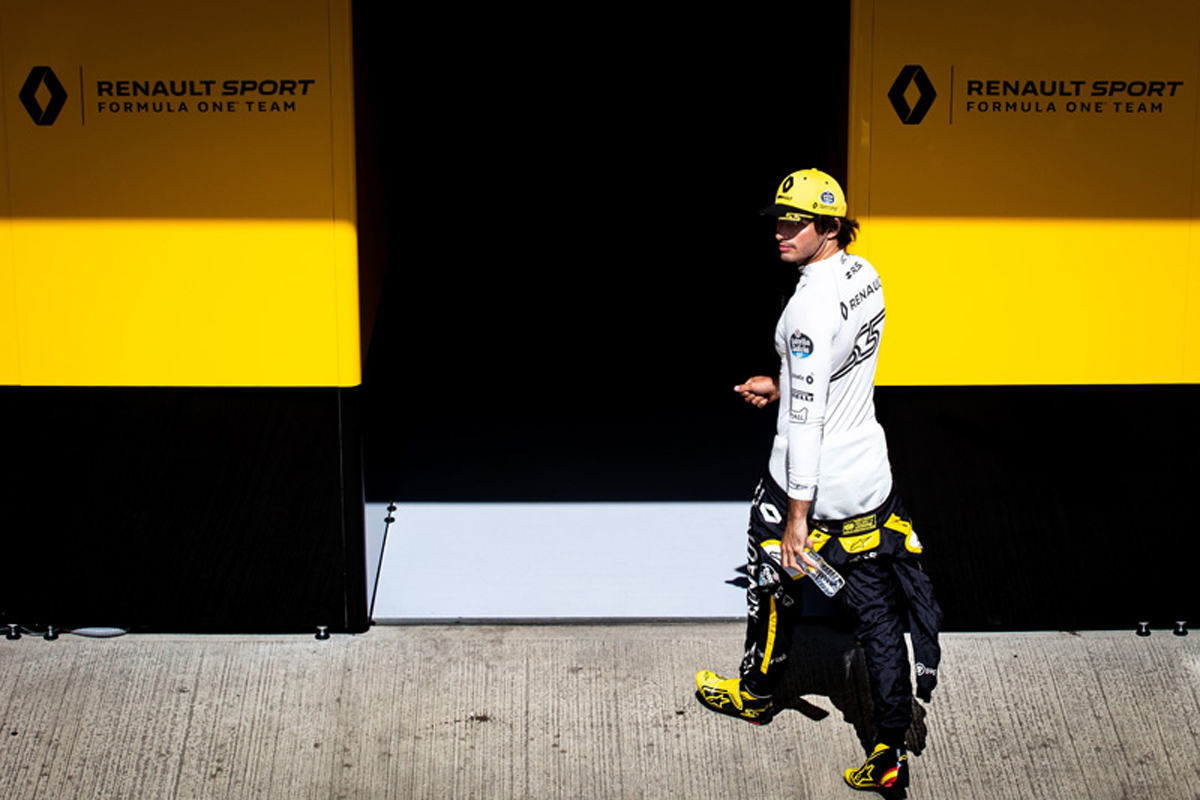 ルノーF1 「カルロス・サインツの代役を探しておかなければならない」