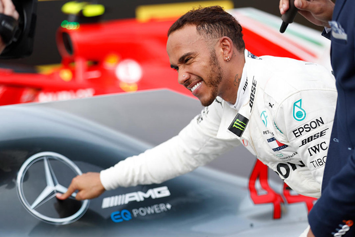 メルセデス、ルイス・ハミルトンとの2020年までの2年契約を発表