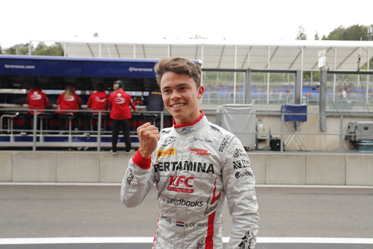F2 第9戦 予選 | N.デ・フリースがポールポジション、福住8位・牧野11位