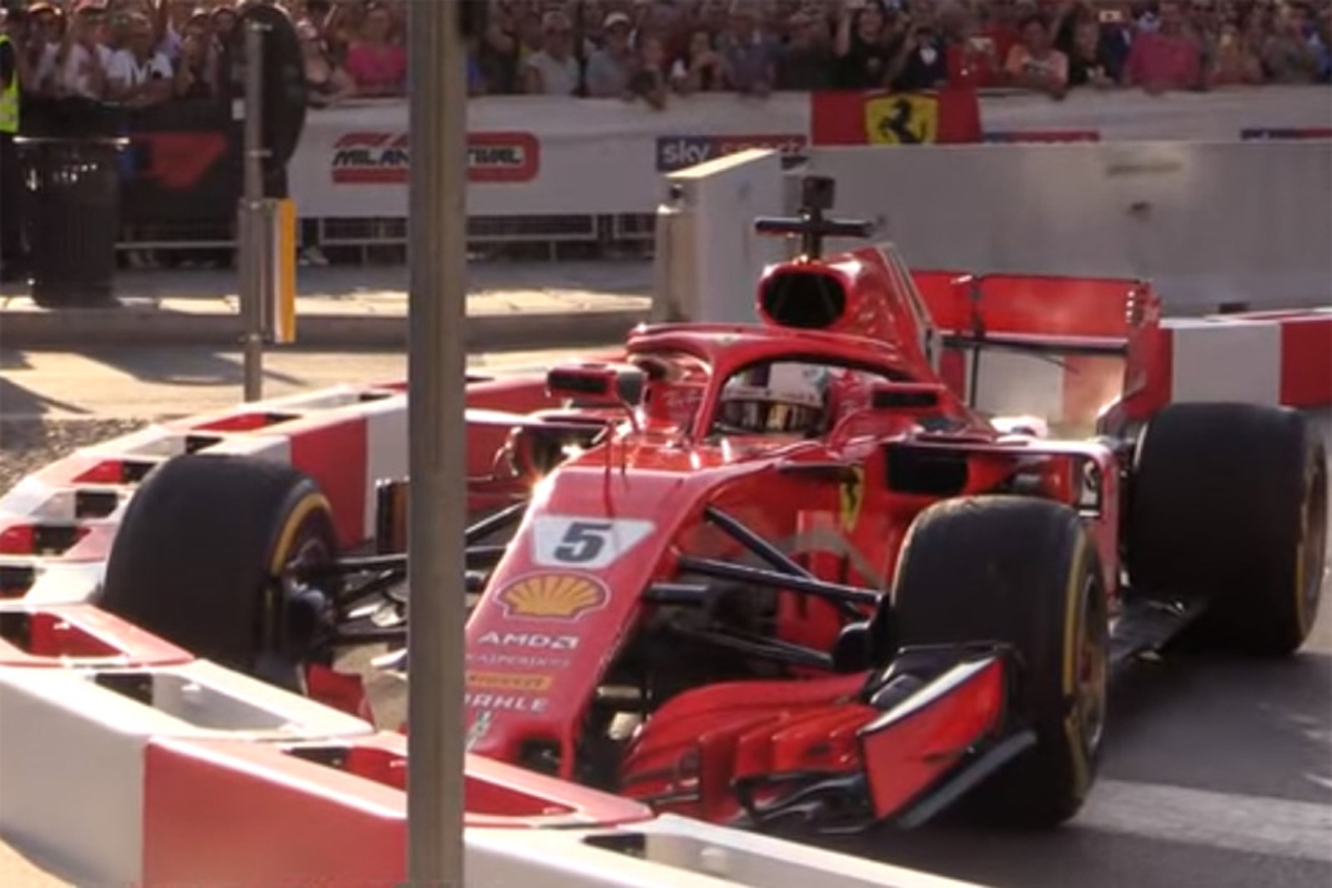 動画 | セバスチャン・ベッテル、ミラノでのF1デモ走行でクラッシュ