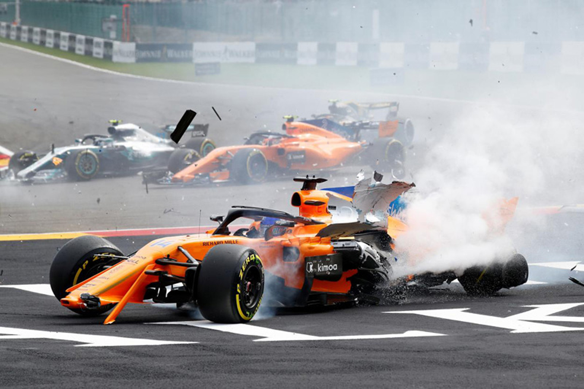フェルナンド・アロンソ、F1ベルギーGPでのクラッシュでシャシー交換