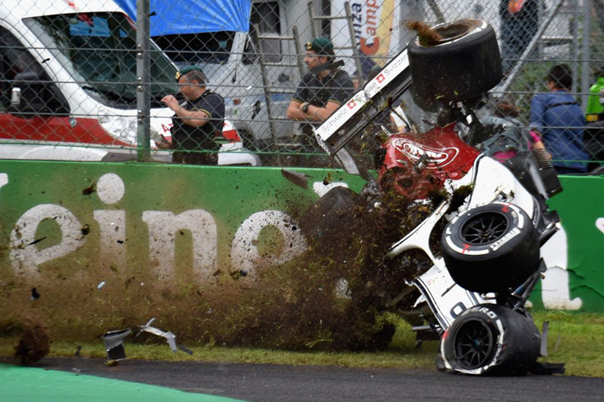 カルロス・サインツ 「F1は“危険”なDRSをなくするべき」