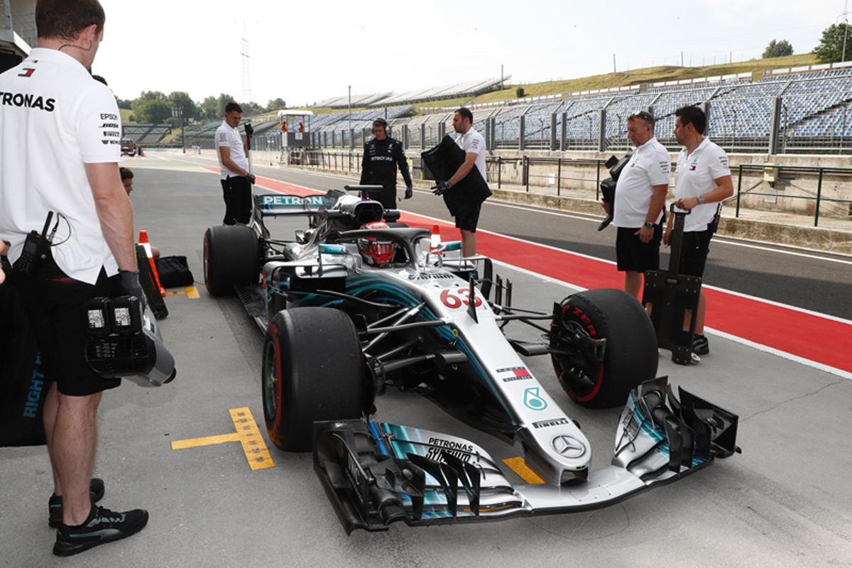 メルセデスが提唱する“3台体制”案にライバルF1チームは難色