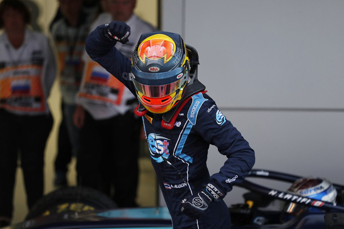F2 第10戦 レース1 | A.アルボンが優勝、福住8位・牧野10位