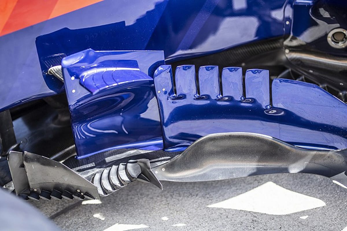 トロロッソ代表 「F1マシンはバージボードを禁止にするべき」