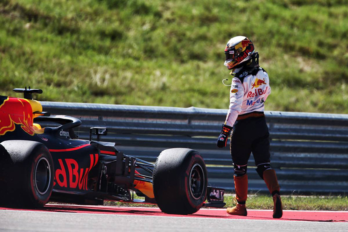 ダニエル・リカルド、失意のDNF 「レッドブルとのレースは残りわずか」