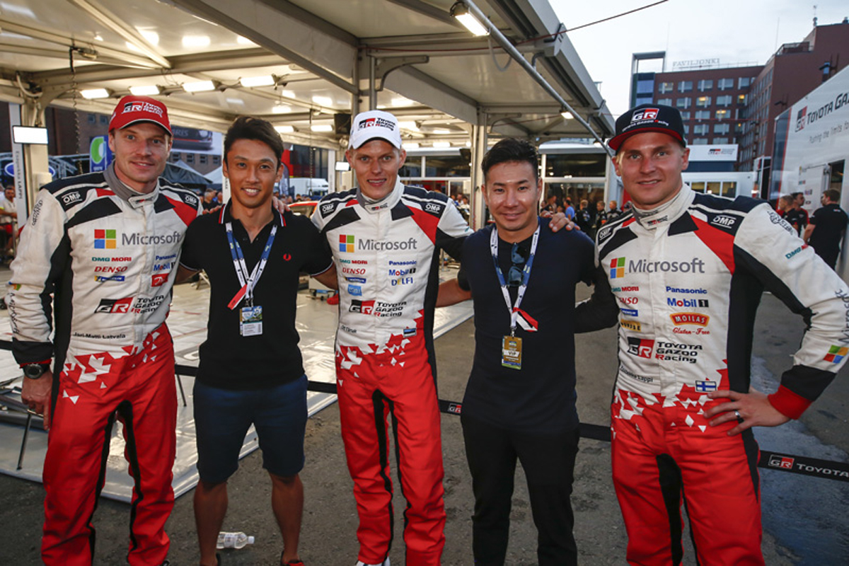 小林可夢偉と中嶋一貴がトヨタのWRCマシンを体験