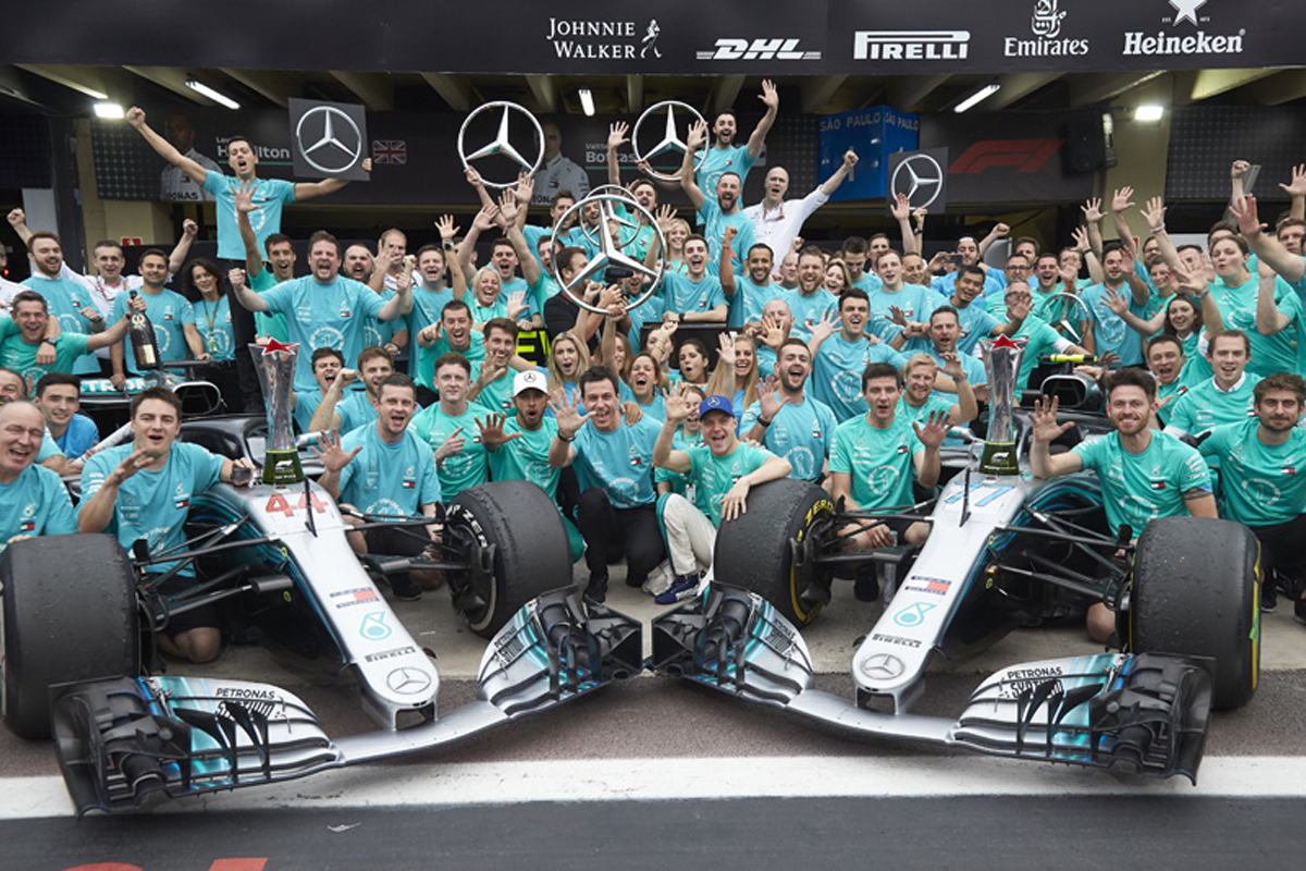 メルセデス:ダブルタイトルを5連覇の偉業 / F1ブラジルGP