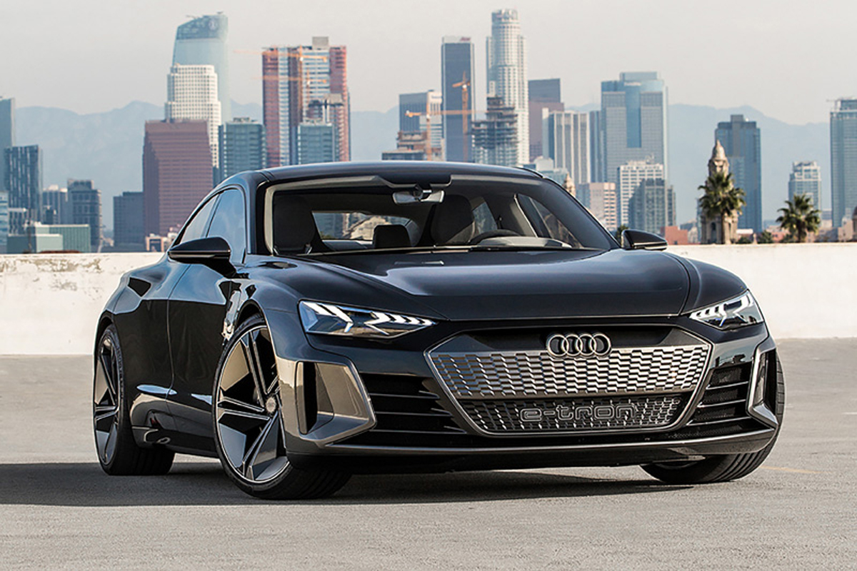アウディ、『Audi e-tron GT concept』をロサンゼルスで発表