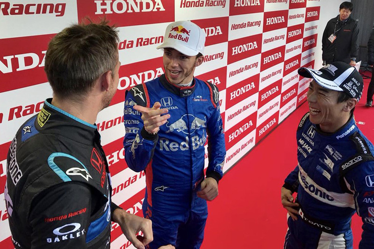ピエール・ガスリーと佐藤琢磨、SUPER GTマシンでのレースを初体験
