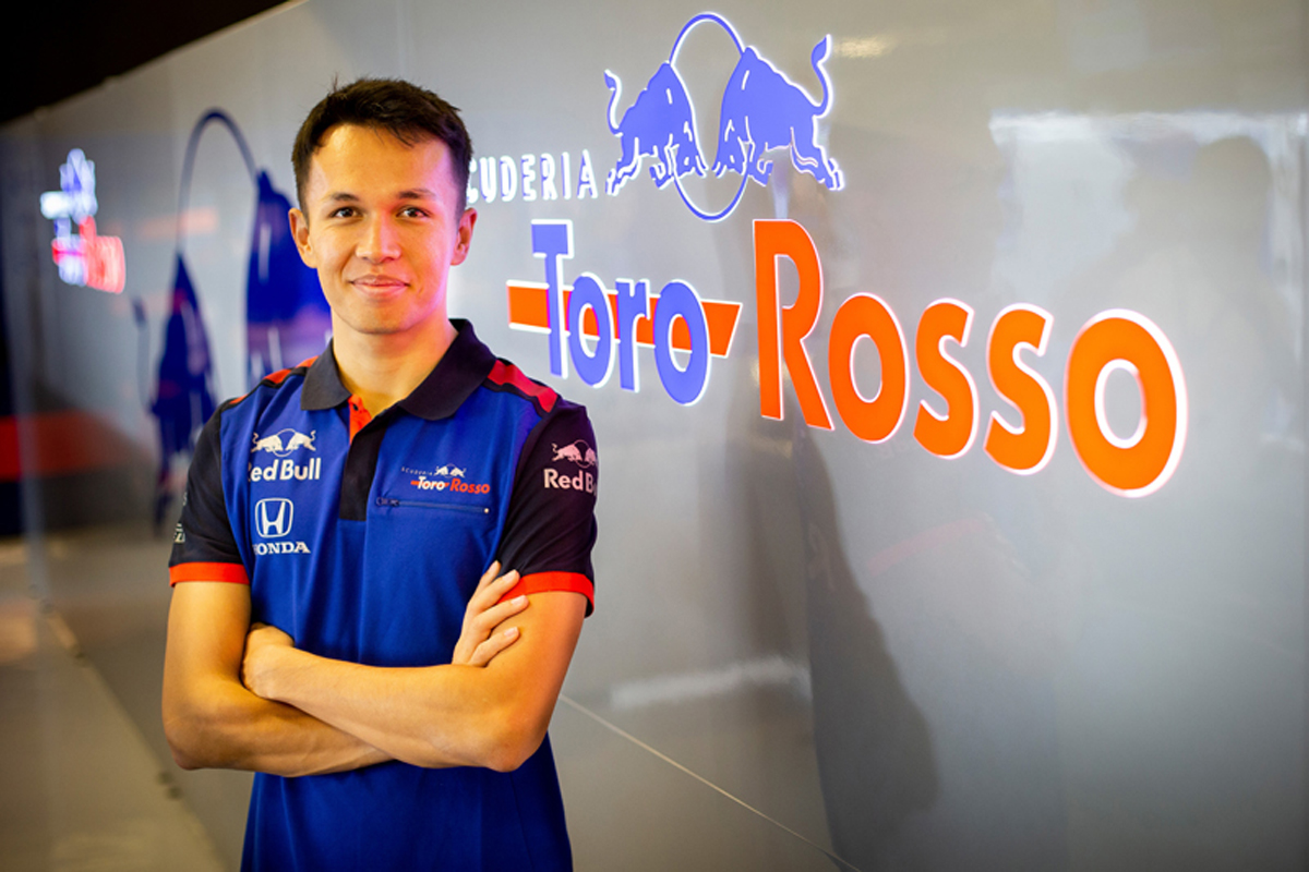 アレクサンダー・アルボン、F1カーナンバーは“23”を選択