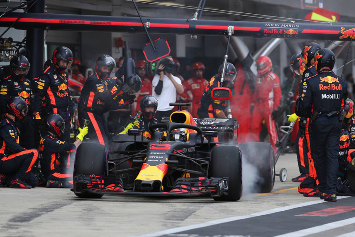 2018年のF1世界選手権 | 最速ピットクルーはレッドブル・レーシング