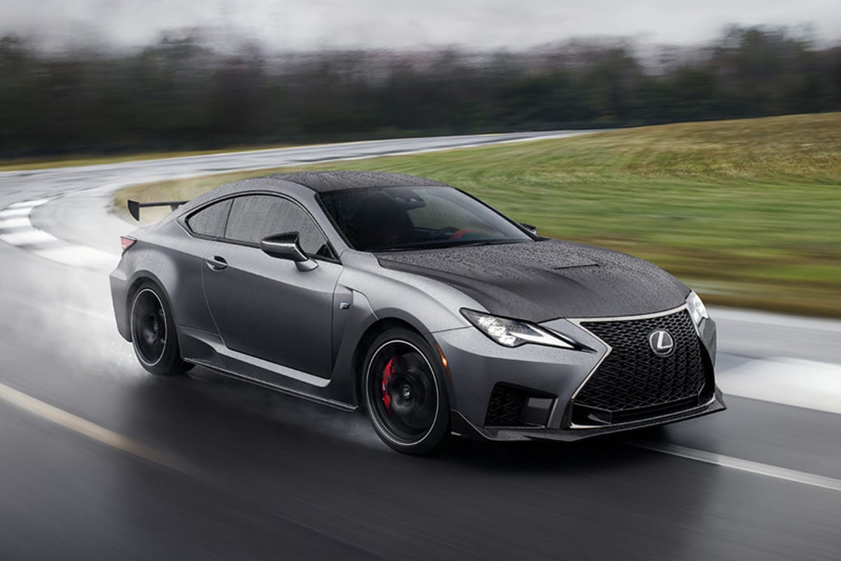 レクサス、新型「RC F」を世界初公開