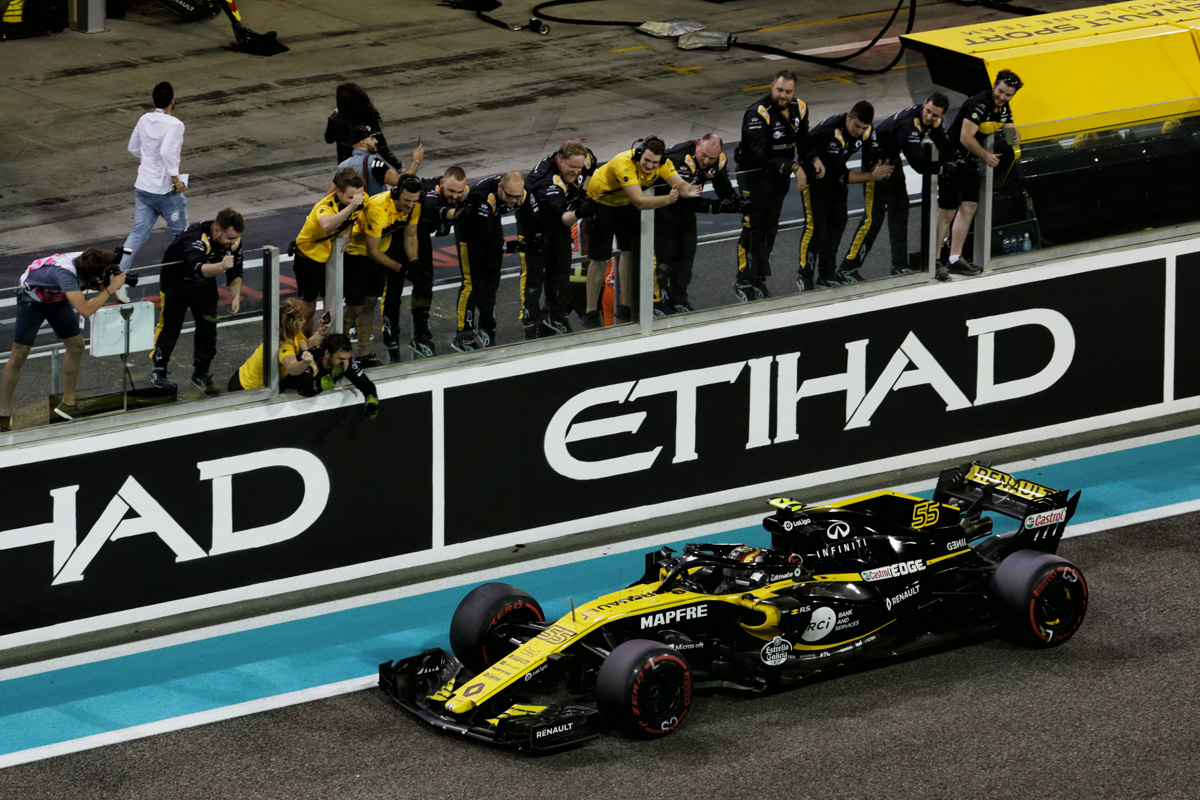 ルノーF1 「予算制限はトップチーム勢に余剰人員の削減を強いる」
