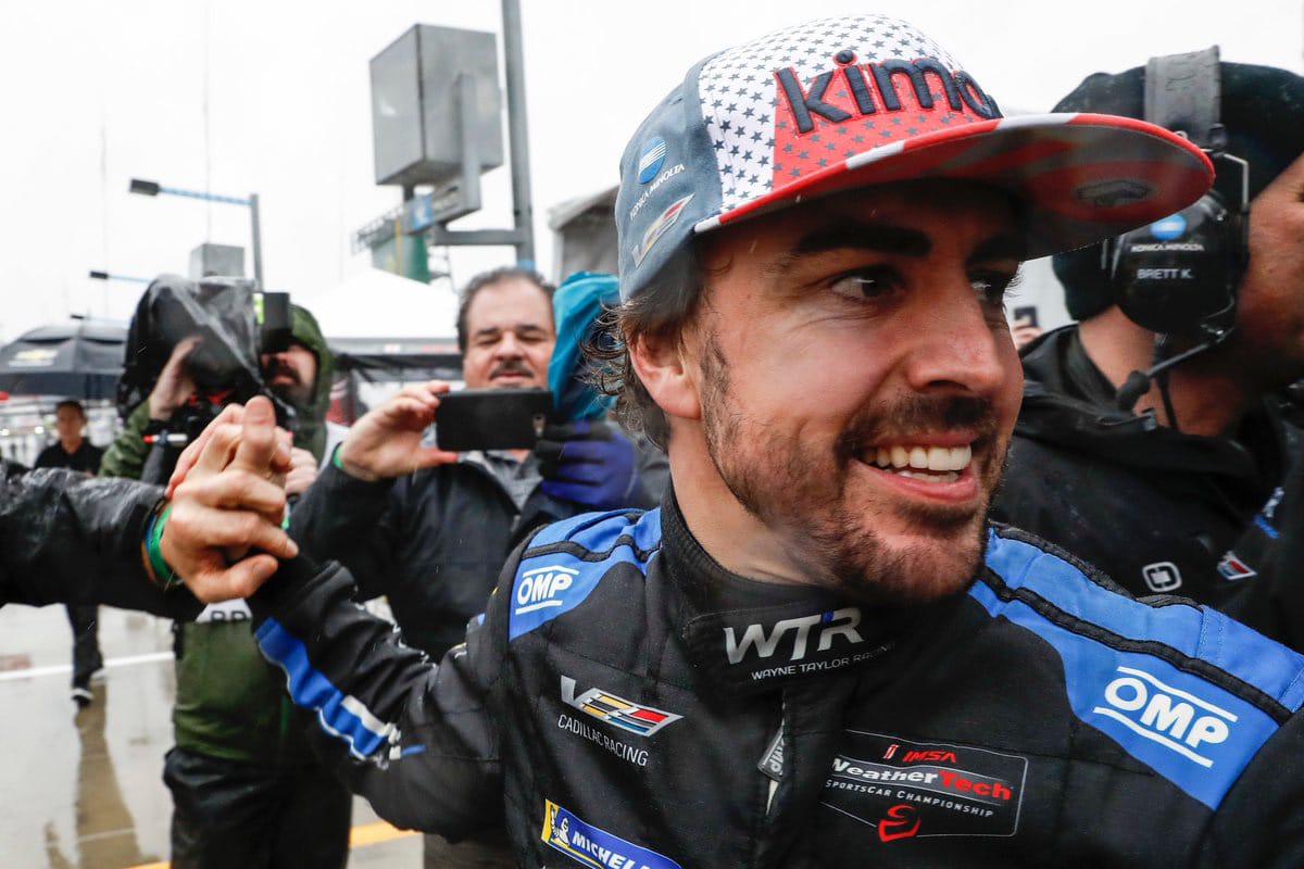 フェルナンド・アロンソ、デイトナ24時間制覇で「インディ500に集中」
