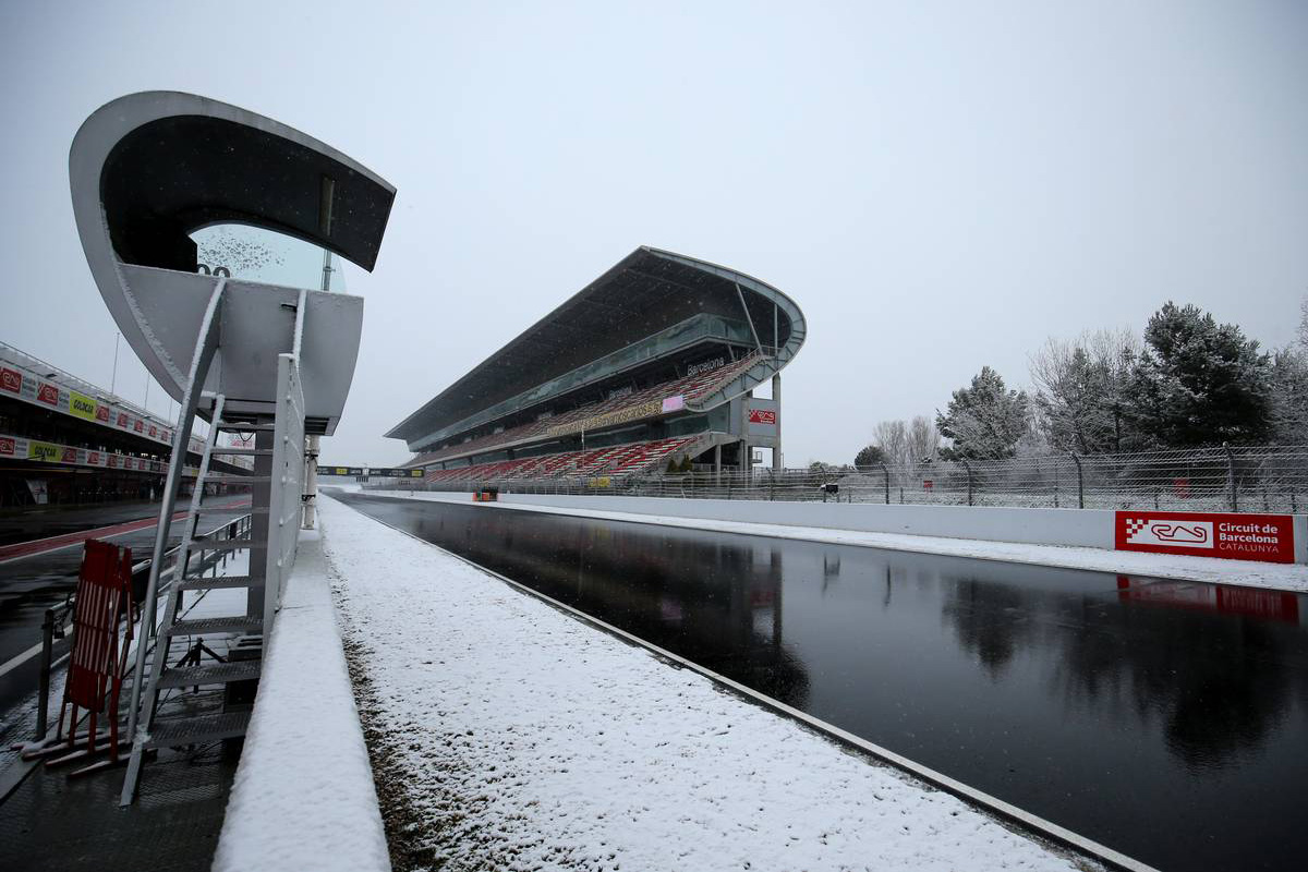 ピレリ、2019年のF1プレシーズンテスト開始時のバルセロナの天候を懸念