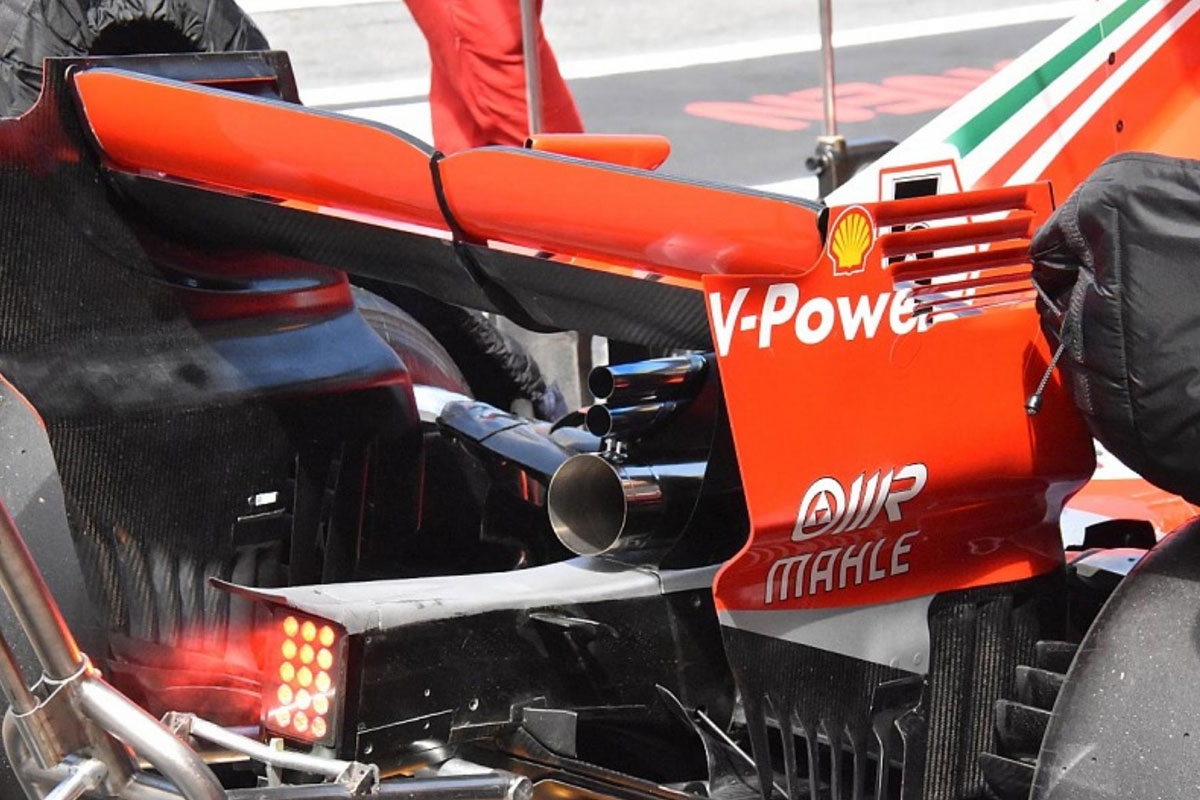 フェラーリ、2019年F1マシンは“縦積み”エキゾーストシステムを採用か