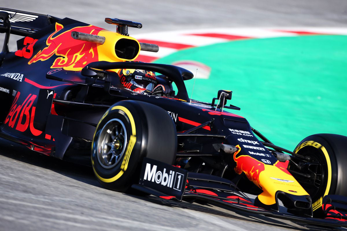 【動画】 レッドブル・ホンダが正式始動　RB15で順調に周回