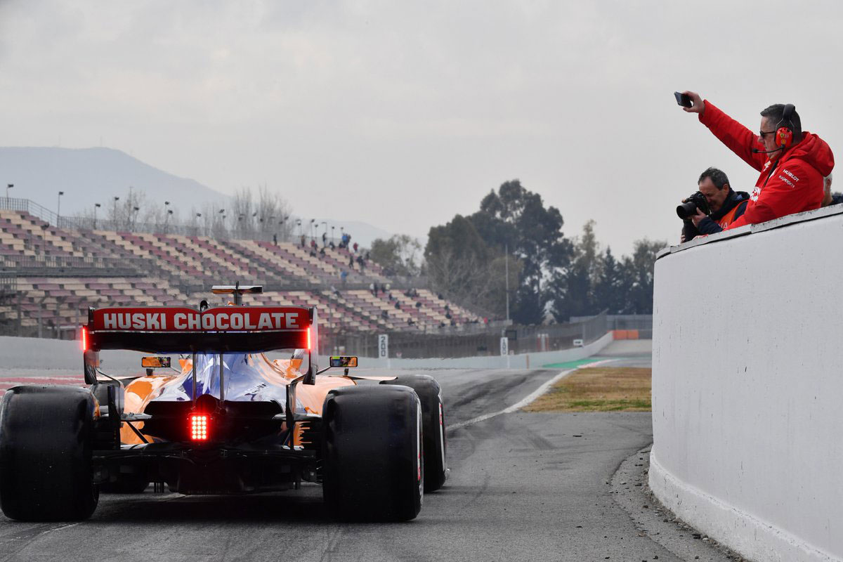 F1 | プレシーズンテストのライブタイミングをYouTubeで配信