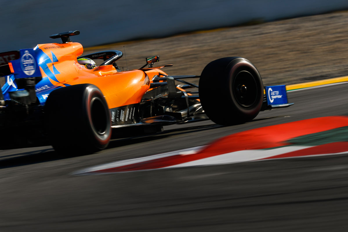 レッドブル 「マクラーレンは2019年も後方グリッドを争う」