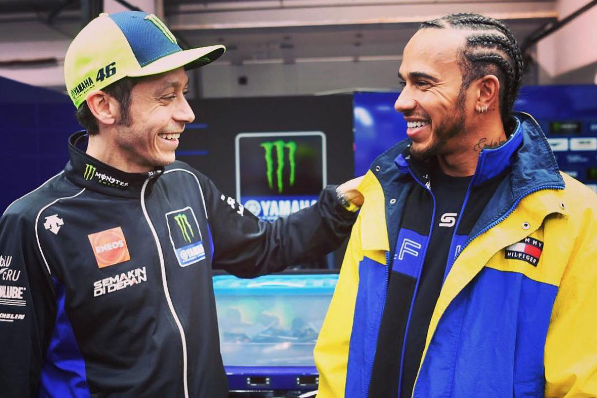 ルイス・ハミルトンとバレンティーノ・ロッシのマシン交換が実現か