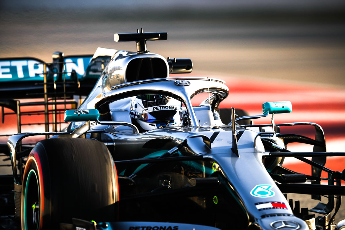 メルセデスF1、“レッドブル・ホンダの方が速い”発言に反論